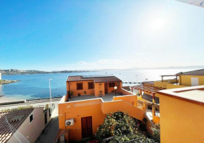 Pgs Immobiliare srls Supramare Quadrilocale con balcone vista mare e parcheggio privato La Maddalena